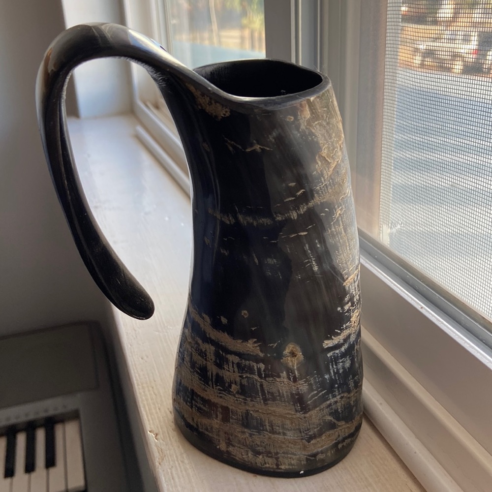 GOAT HORN STYLE MUG